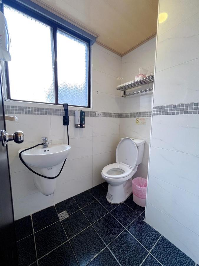 Fengchia Fun House Daire Taichung Dış mekan fotoğraf