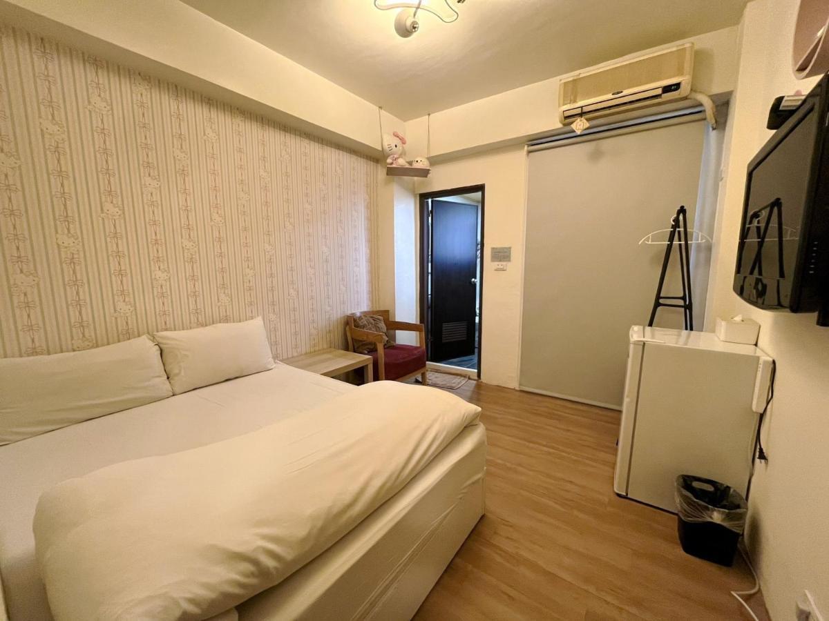 Fengchia Fun House Daire Taichung Dış mekan fotoğraf