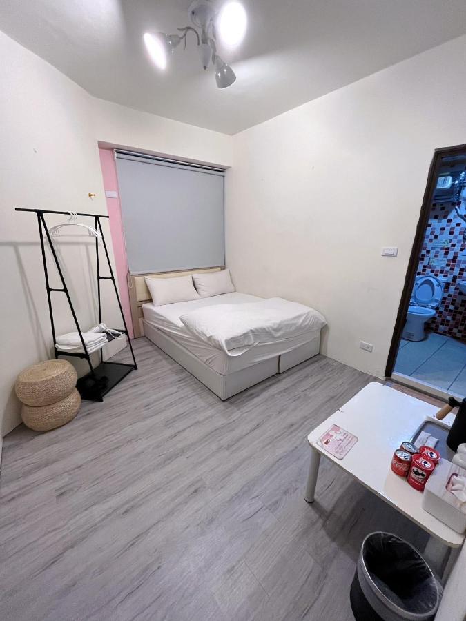 Fengchia Fun House Daire Taichung Dış mekan fotoğraf