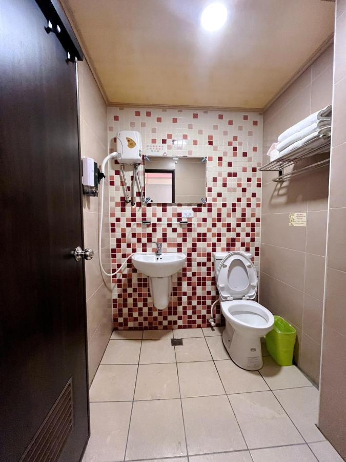 Fengchia Fun House Daire Taichung Dış mekan fotoğraf