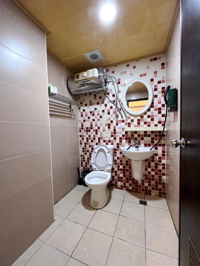 Fengchia Fun House Daire Taichung Dış mekan fotoğraf