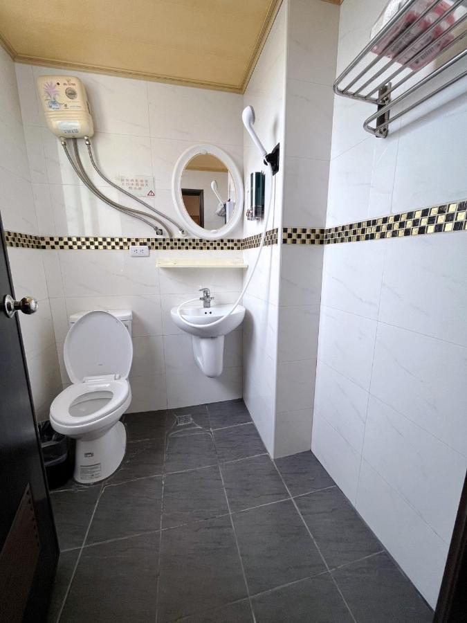 Fengchia Fun House Daire Taichung Dış mekan fotoğraf